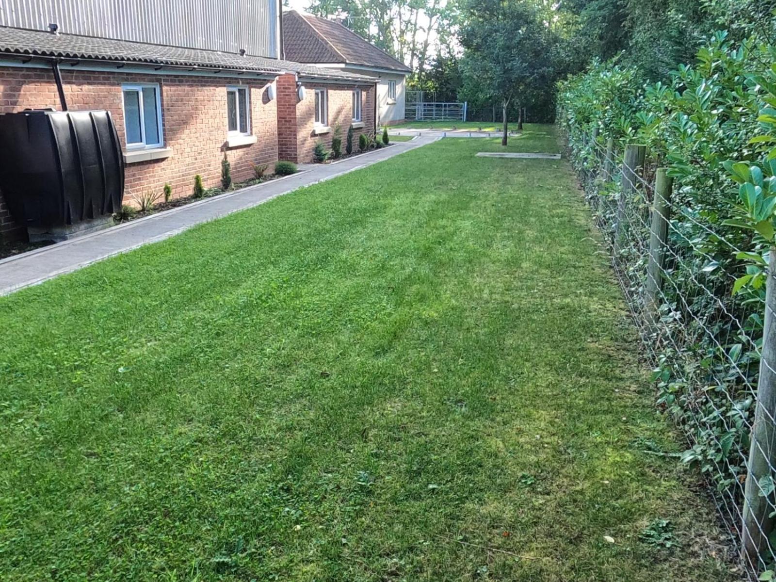 Two Birds Weekly Stay Malmesbury Exterior foto
